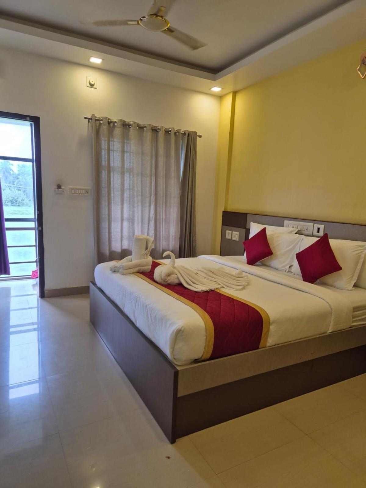 Alfa Inn Nedumbassery Eksteriør billede