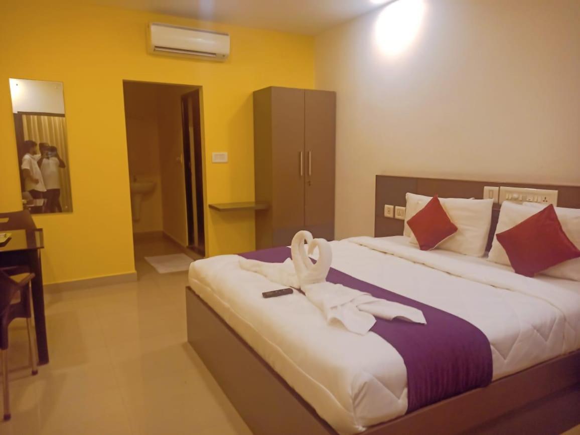 Alfa Inn Nedumbassery Eksteriør billede