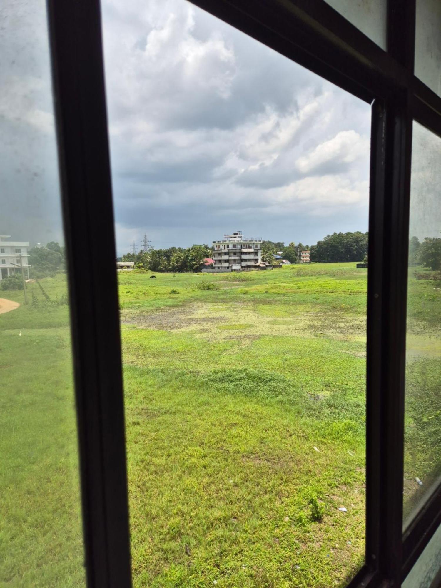 Alfa Inn Nedumbassery Eksteriør billede