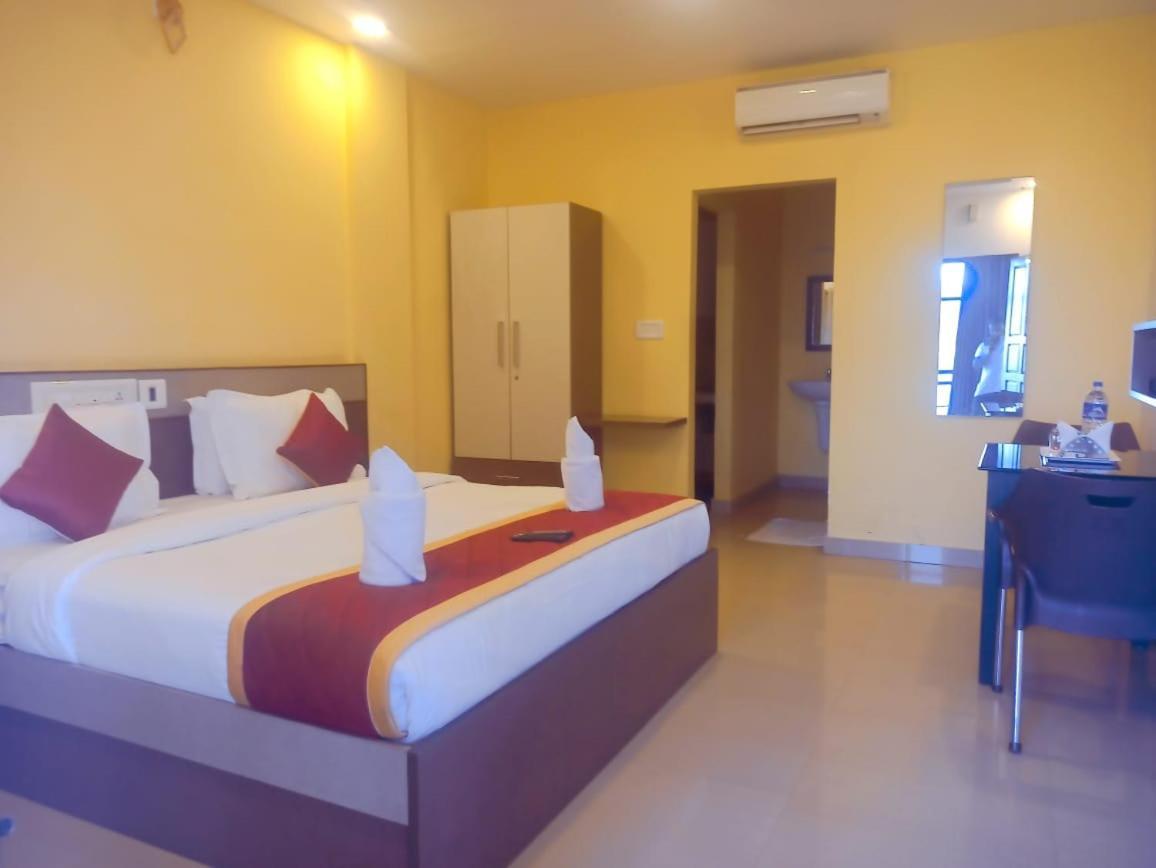 Alfa Inn Nedumbassery Eksteriør billede