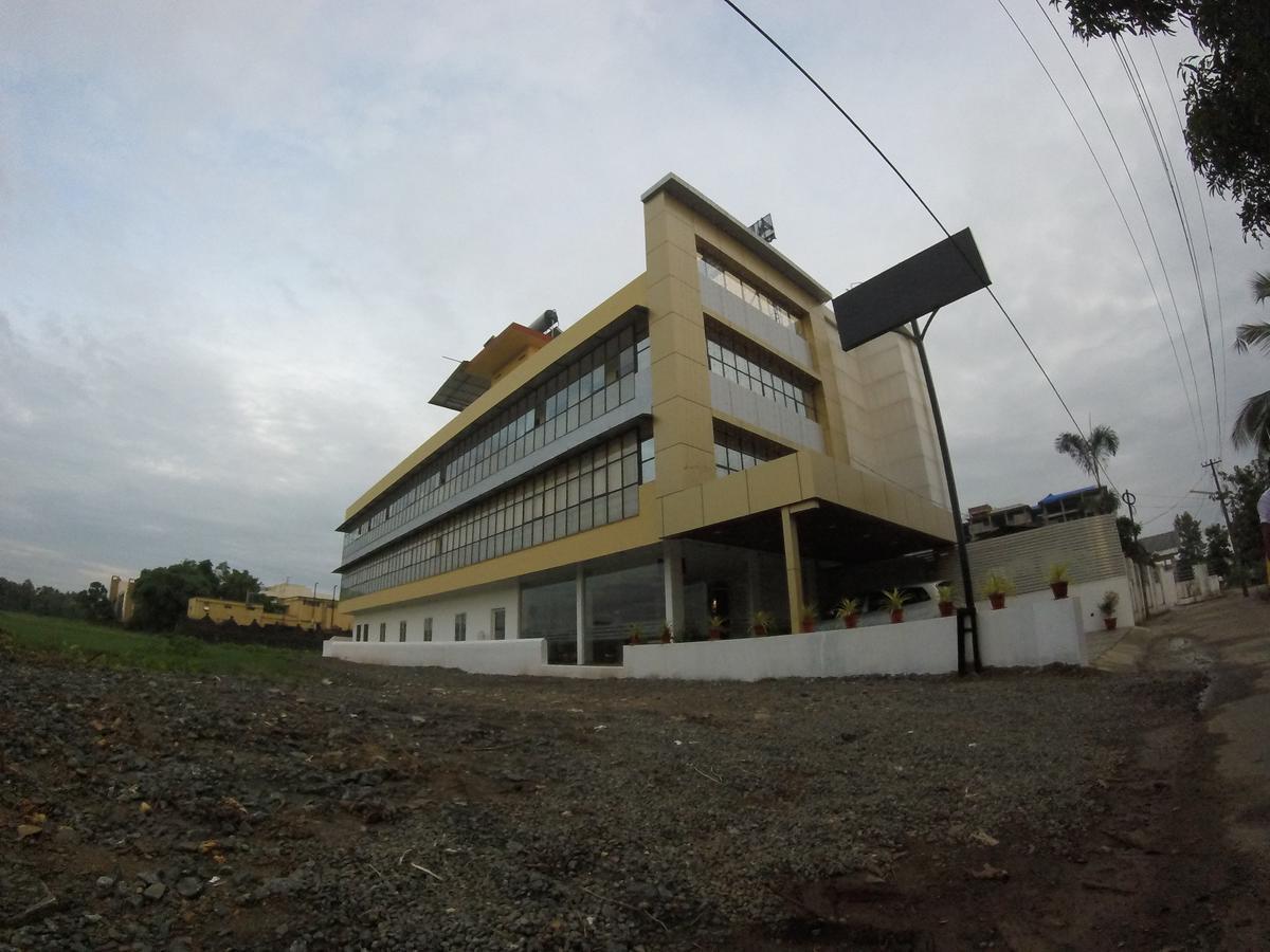 Alfa Inn Nedumbassery Eksteriør billede